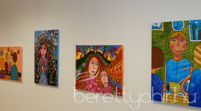 Anya csak egy van - kiállításmegnyitó 10